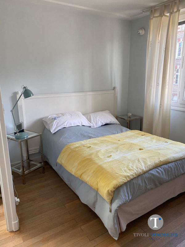 Maison - 198 m² - 8 pièces