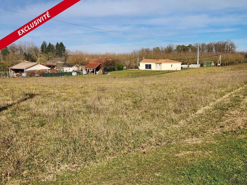 Terrain constructible - 2 221 m²