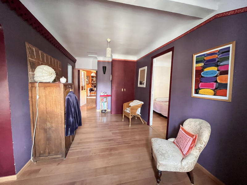 Maison - 271 m² - 7 pièces