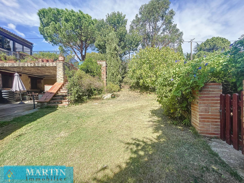 Mas - 250 m² - 10 pièces