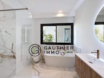 Loft - 180 m² - 5 pièces