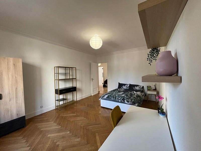 Appartement - 120 m² - 5 pièces