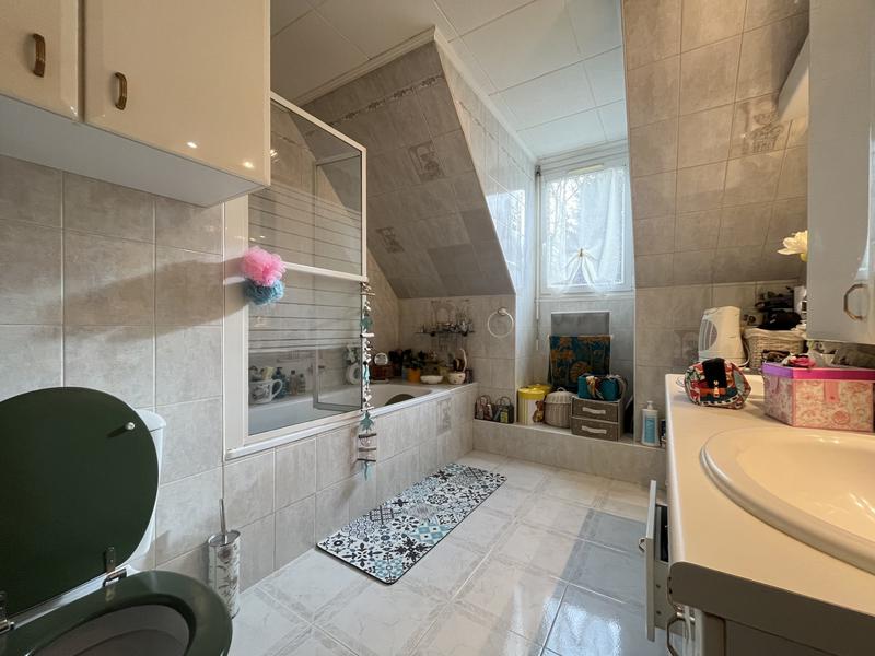 Maison - 123 m² - 5 pièces