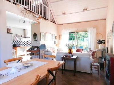 Maison - 164 m² - 5 pièces