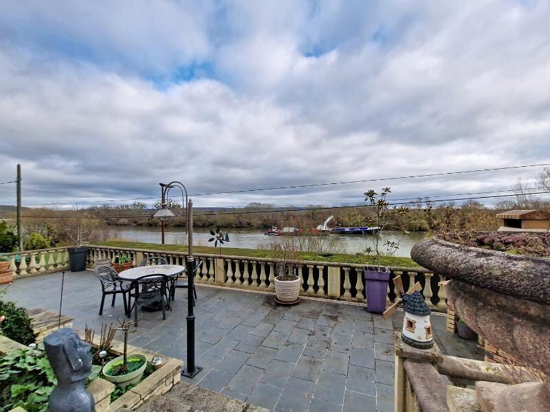 Maison - 215 m² - 6 pièces