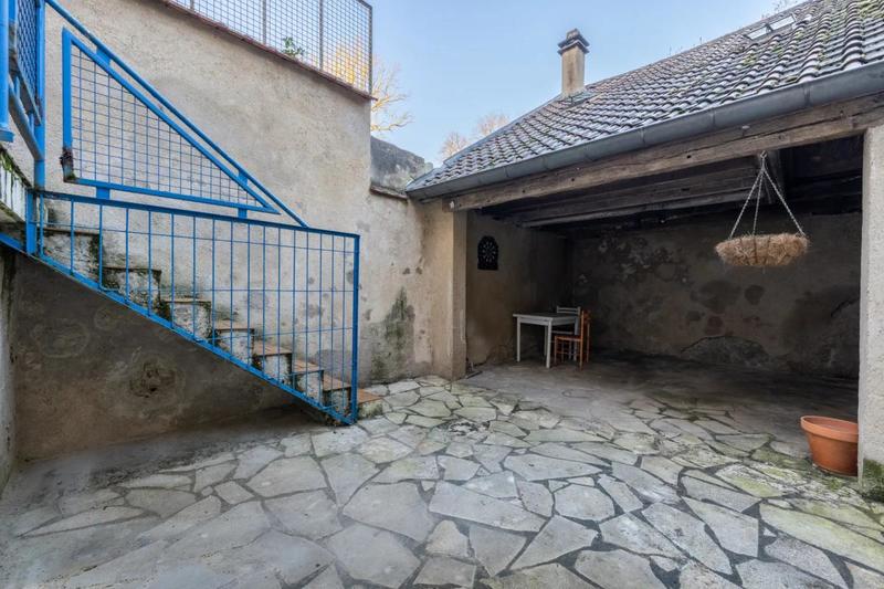 Maison - 80 m² - 6 pièces