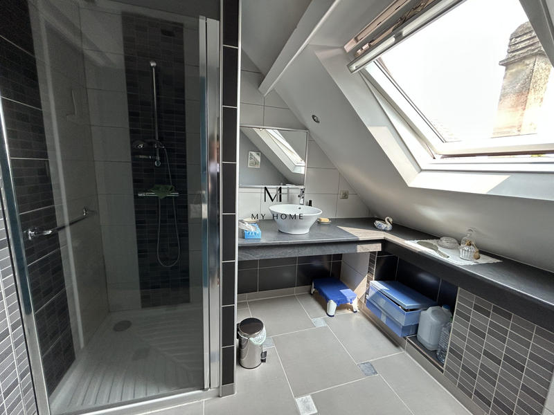 Maison - 160 m² - 6 pièces