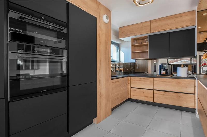 Appartement - 110 m² - 4 pièces