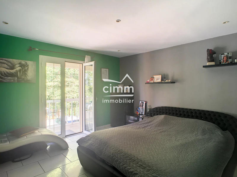 Maison - 194 m² - 6 pièces