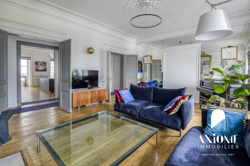 Appartement - 239 m² - 7 pièces