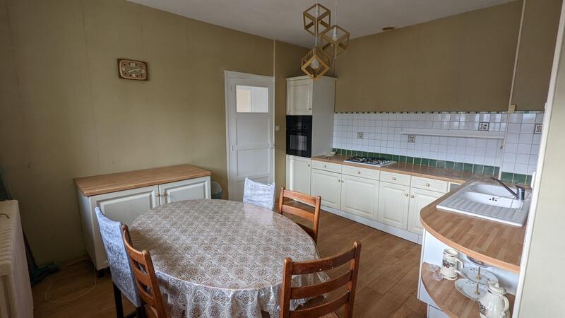 Maison traditionnelle - 94 m² - 5 pièces