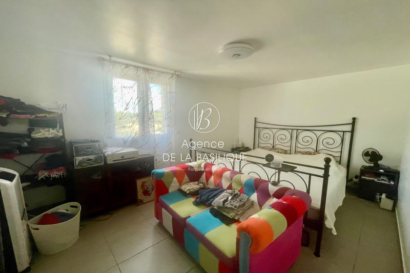 Maison - 296 m² - 4 pièces