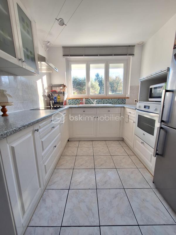 Maison traditionnelle - 85 m² - 3 pièces