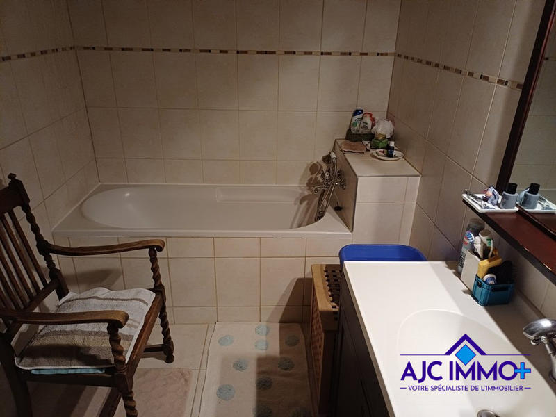 Appartement - 96 m² - 4 pièces