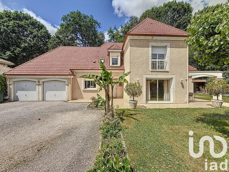 Maison - 170 m² - 5 pièces