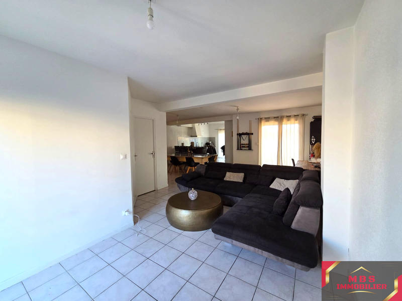 Appartement - 99 m² - 4 pièces