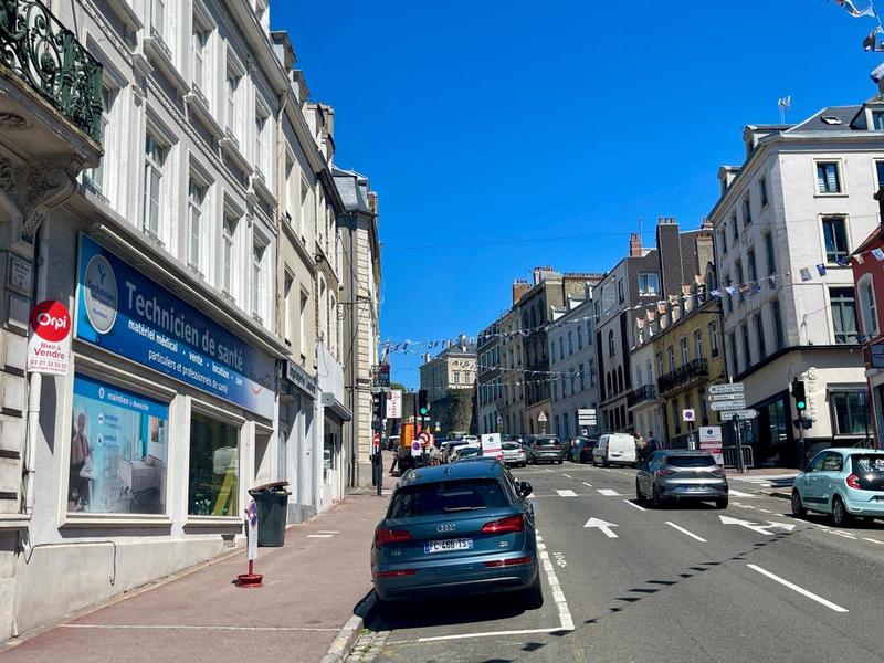 Local commercial - 225 m²