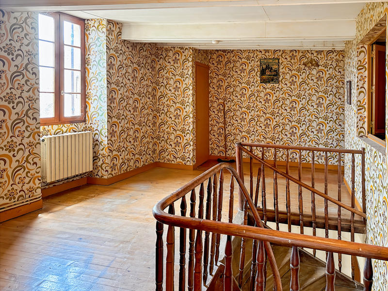 Propriété - 252 m² - 8 pièces