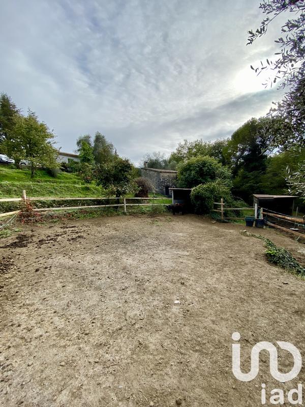 Maison - 220 m² - 7 pièces