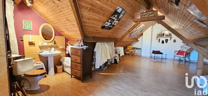 Maison - 166 m² - 8 pièces