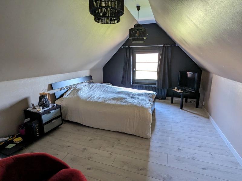 Maison - 217 m² - 7 pièces