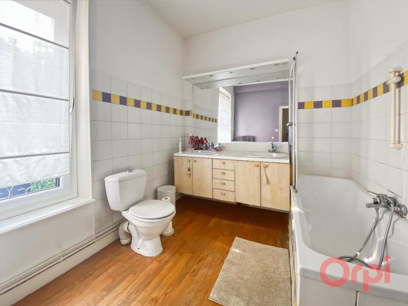 Maison - 140 m² - 7 pièces