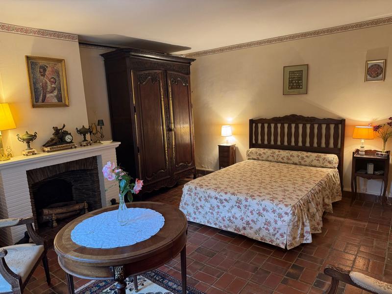 Maison ancienne - 303 m² - 8 pièces