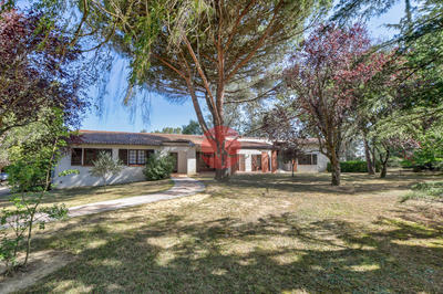 Maison - 246 m² - 5 pièces