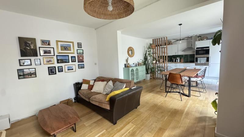 Appartement ancien - 90 m² - 5 pièces