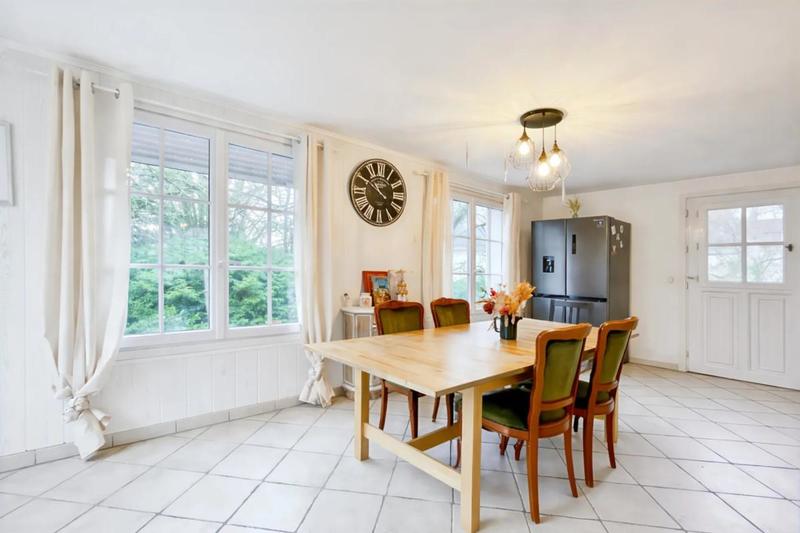 Maison - 141 m² - 6 pièces