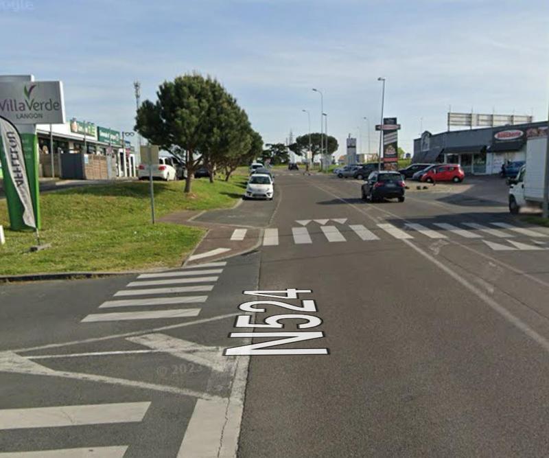 Local commercial - 392 m²