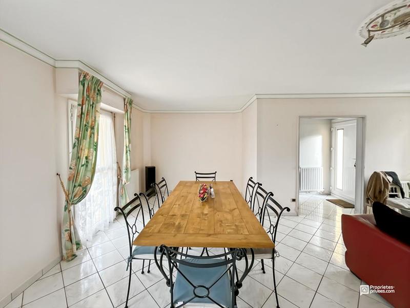 Maison - 106 m² - 5 pièces