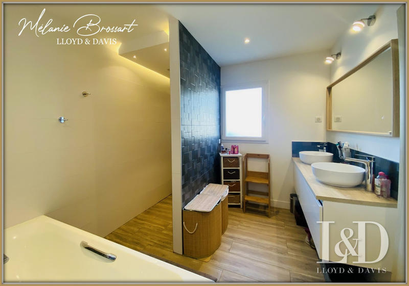 Maison - 115 m² - 5 pièces