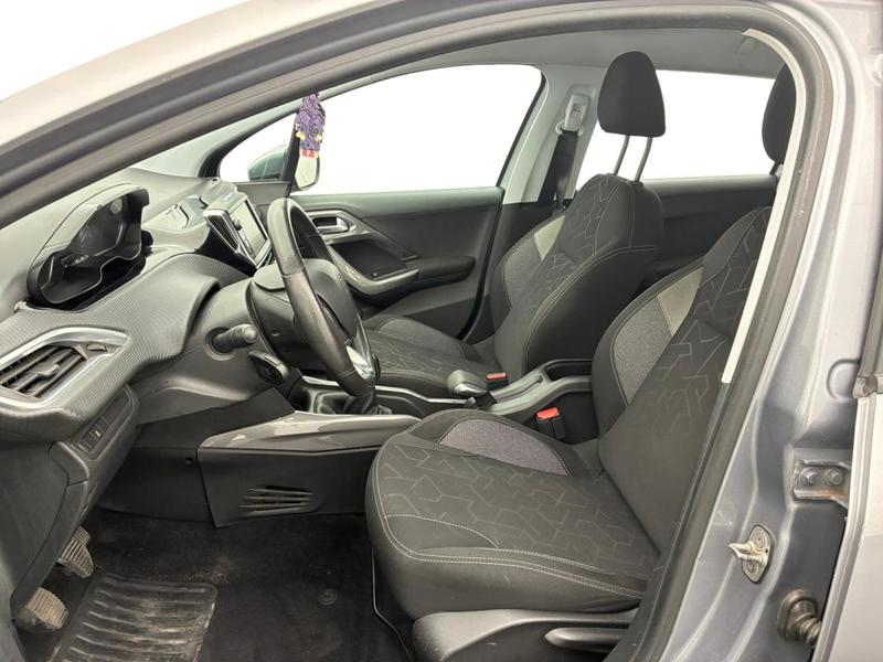 Peugeot 2008 PureTech 82ch s&amp;S Bvm5 Active