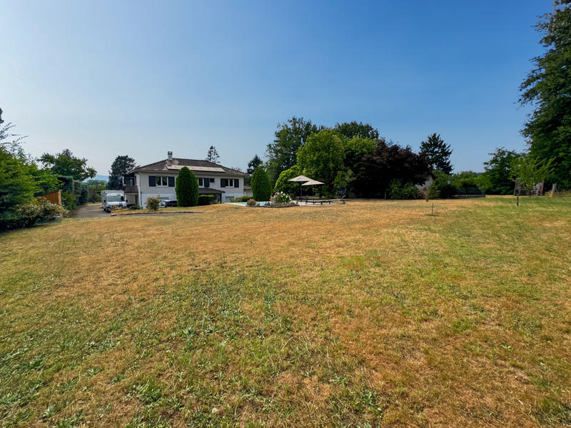 Maison - 250 m² - 8 pièces