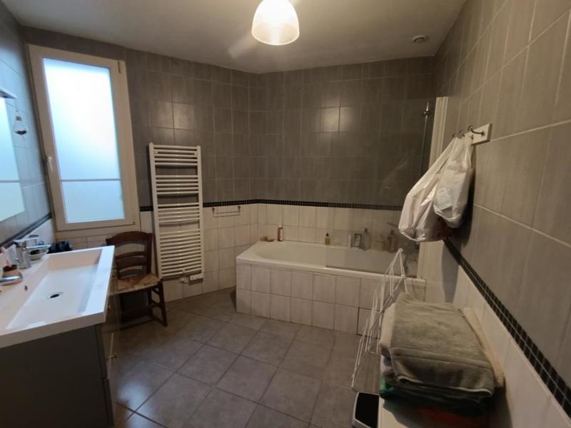 Maison - 96 m² - 4 pièces