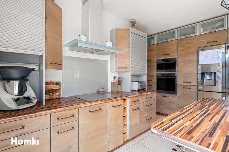 Maison - 171 m² - 6 pièces