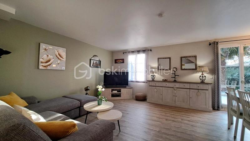 Maison - 92 m² - 4 pièces