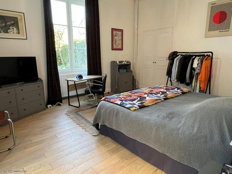 Maison de ville - 455 m²