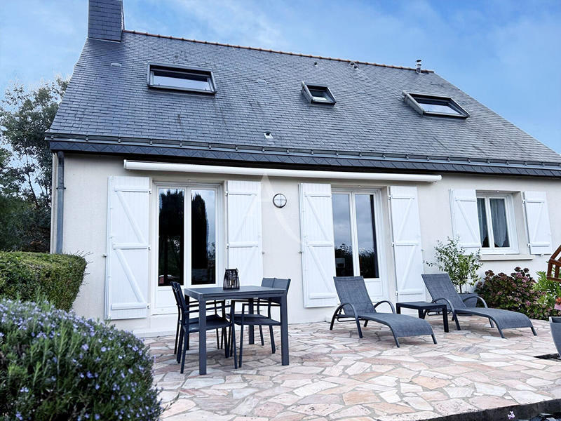 Maison - 122 m² - 7 pièces