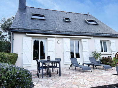 Maison - 122 m² - 7 pièces
