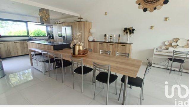 Maison de campagne - 184 m² - 10 pièces