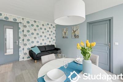 Chambre - 12 m² - 1 pièce