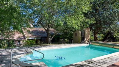 Villa - 128 m² - 8 pièces