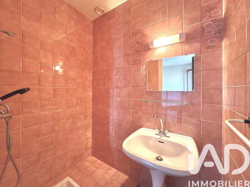 Maison - 210 m² - 7 pièces