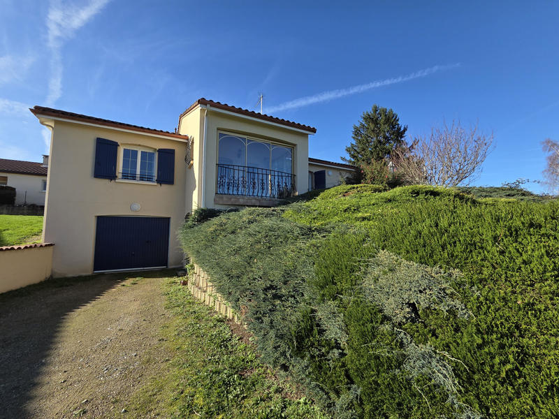 Maison - 110 m² - 5 pièces