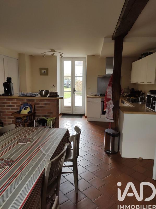 Maison - 231 m² - 8 pièces