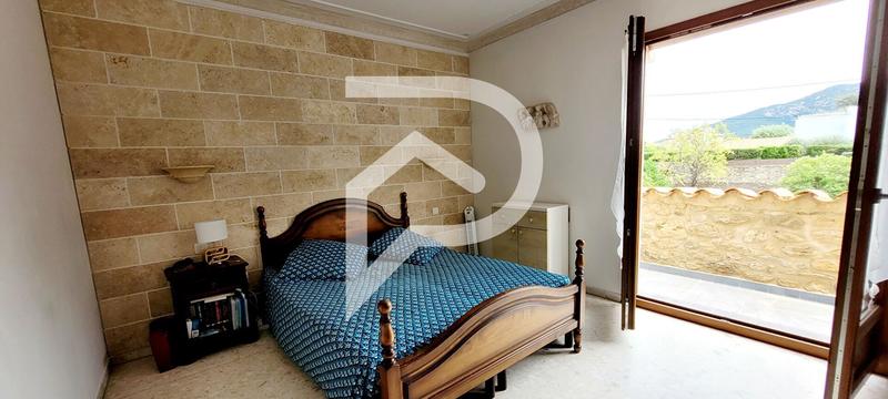 Demeure - 259 m² - 11 pièces