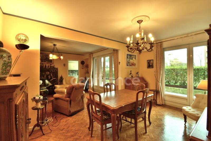 Appartement - 121 m² - 5 pièces