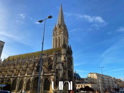 Maison - 218 m² - 8 pièces